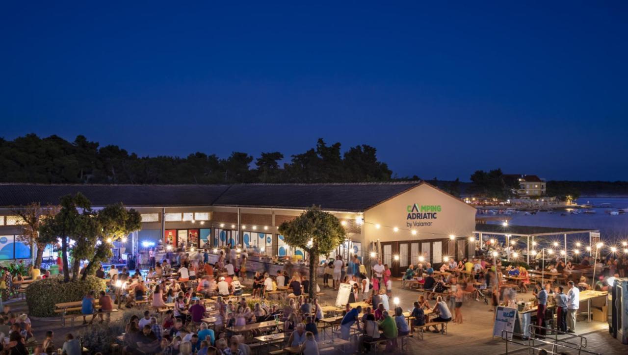 Valamar Camping Padova Banjol Ngoại thất bức ảnh